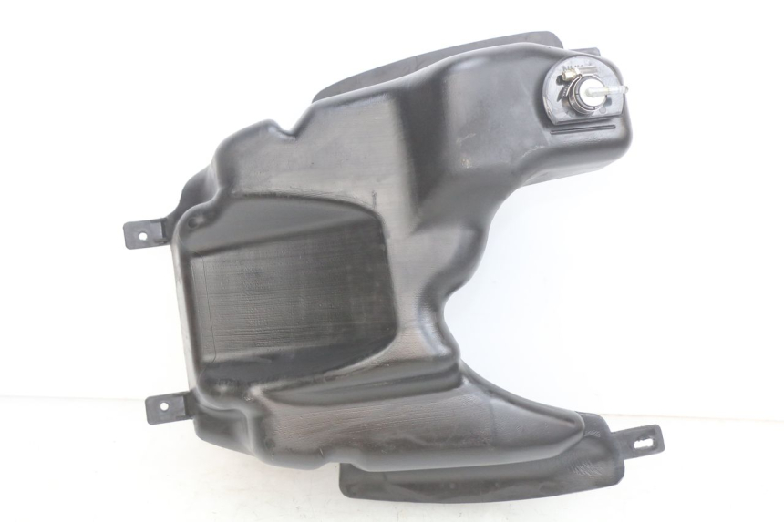 photo de RESERVOIR ESSENCE APRILIA SCARABEO LIGHT 125 (2007 - 2011) - Détail de la pièce