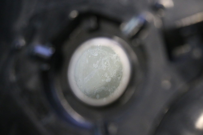 photo de RESERVOIR ESSENCE HONDA SH 125 (2001 - 2003) - État de surface