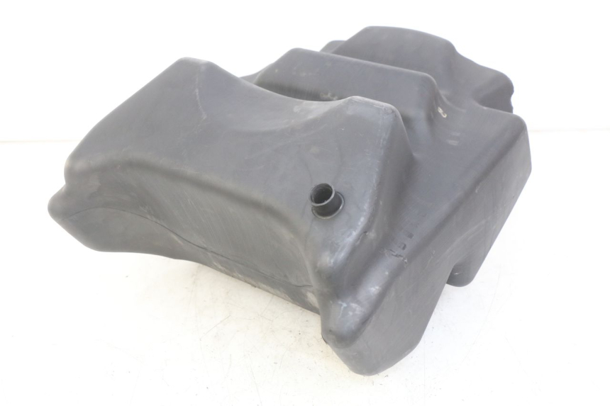 photo de RESERVOIR ESSENCE MBK SKYLINER 125 (1998 - 2001) - Détail de la pièce