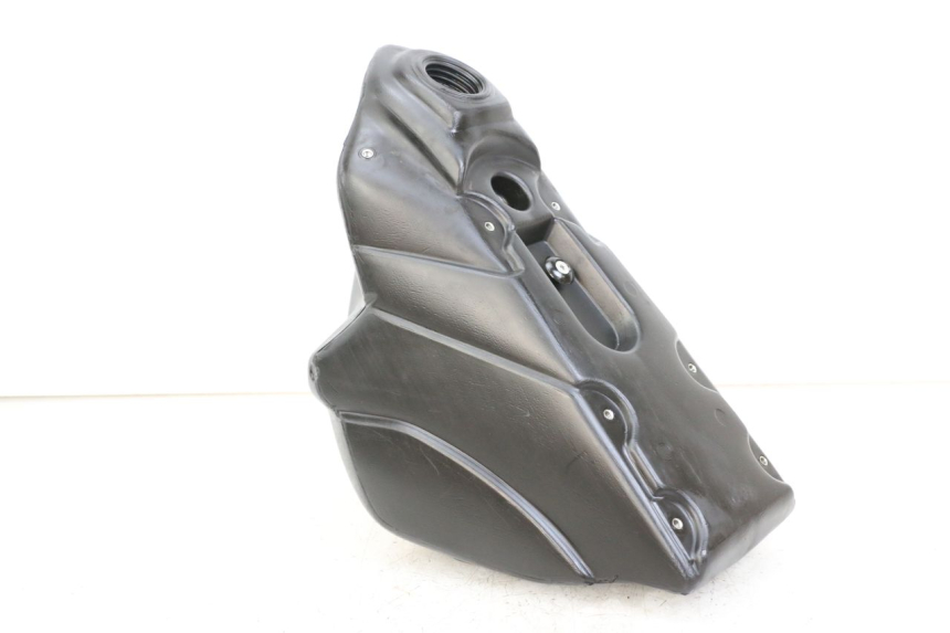 photo de RESERVOIR ESSENCE SHERCO SM-R 50 (2013 - 2017) - Gros plan technique