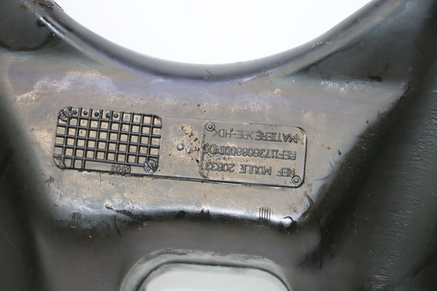 photo de RESERVOIR ESSENCE PEUGEOT SPEEDFIGHT 2 AC 50 (2000 - 2009) - Gros plan technique