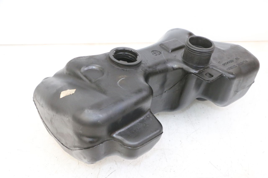 photo de RESERVOIR ESSENCE PEUGEOT SPEEDFIGHT 2 LC 50 (2000 - 2009) - Autre angle de vue