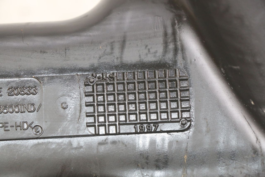 photo de RESERVOIR ESSENCE PEUGEOT SPEEDFIGHT LC 50 (1996 - 2002) - Détail de la pièce