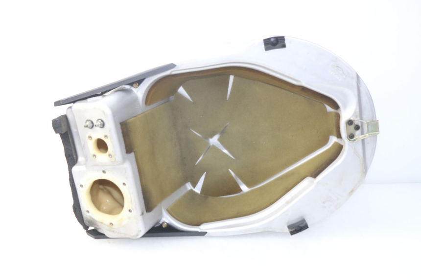 photo de RESERVOIR ESSENCE TRIUMPH SPRINT ST ABS 1050 (2005 - 2007) - Gros plan technique