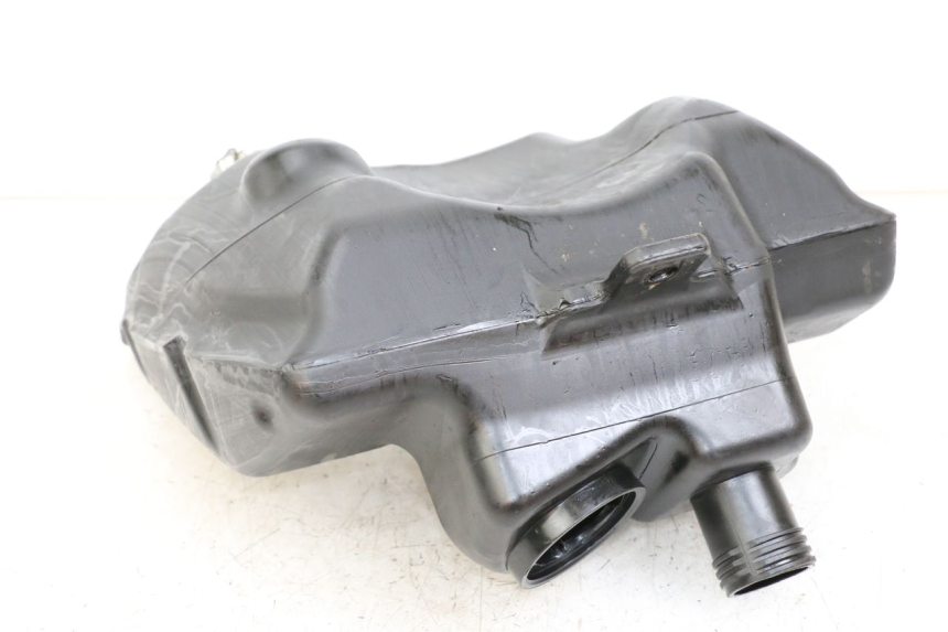 photo de RESERVOIR ESSENCE APRILIA SR MOTARD 50 (2012 - 2018) - Détail de la pièce