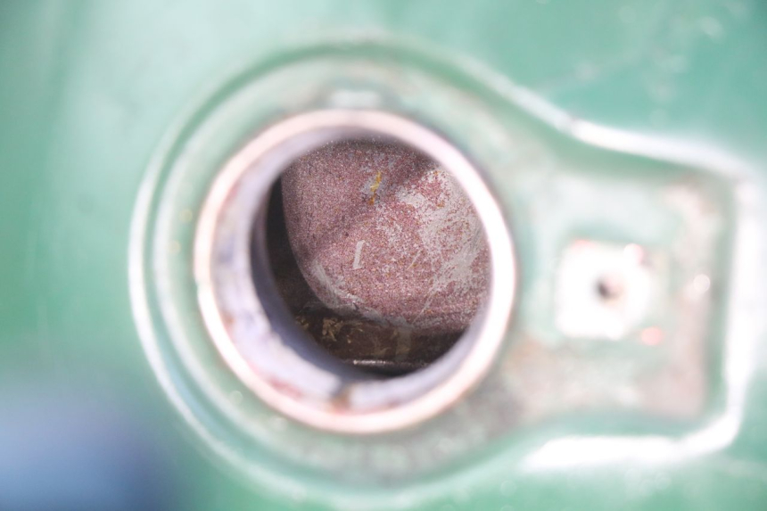 photo de RESERVOIR ESSENCE YAMAHA SR 125 (1982 - 2003) - Zoom état d’usage