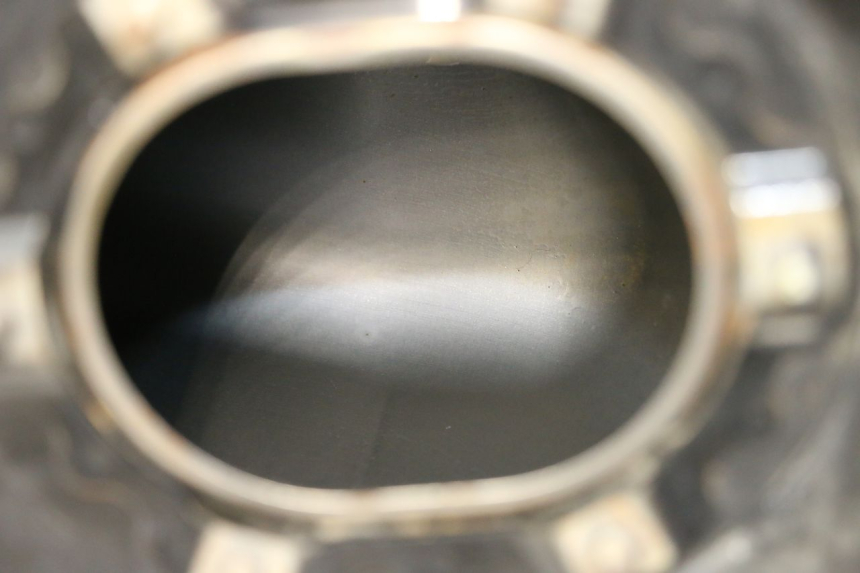 photo de RESERVOIR ESSENCE HONDA ST PAN EUROPEAN 1300 (2002 - 2013) - Détail de la pièce