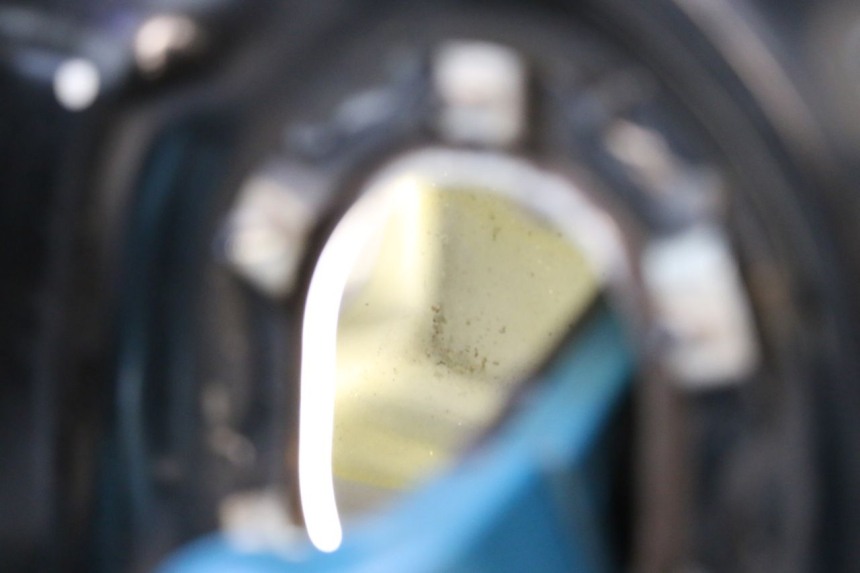photo de RESERVOIR ESSENCE HONDA ST PAN EUROPEAN 1100 (1990 - 2002) - Gros plan technique