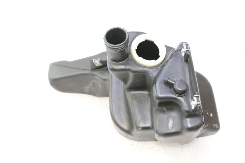 photo de RESERVOIR ESSENCE GILERA STALKER 50 (2004 - 2014) - Détail de la pièce