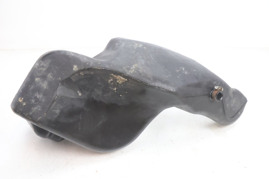 photo de RESERVOIR ESSENCE GILERA STALKER 50 (2004 - 2014) - Autre angle de vue