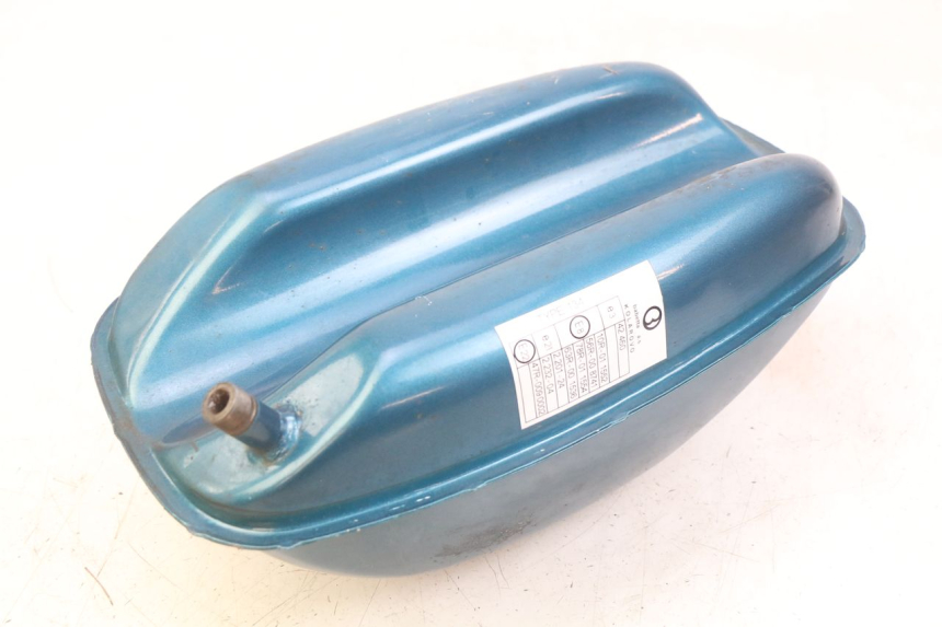 photo de RESERVOIR ESSENCE JAWA STELLA BABETTA 134 50 - Points de fixation