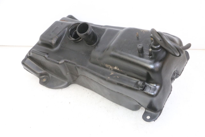 photo de RESERVOIR ESSENCE PIAGGIO SUPER LX 125 (2000 - 2003) - Autre angle de vue