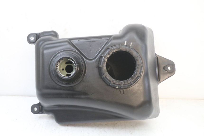 photo de RESERVOIR ESSENCE SUZUKI BURGMAN 125 (2018 - 2021) - Vue principale