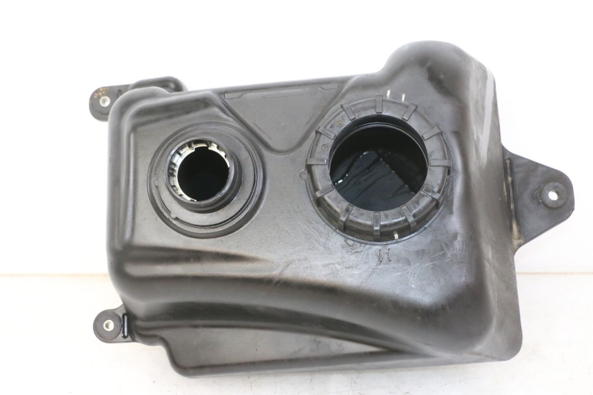 photo de RESERVOIR ESSENCE SUZUKI BURGMAN 125 (2018 - 2021) - Zoom état d’usage