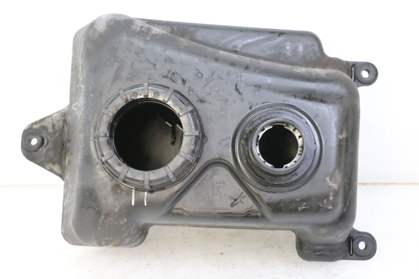 photo de RESERVOIR ESSENCE SUZUKI BURGMAN 125 (2015 - 2017) - Zoom état d’usage