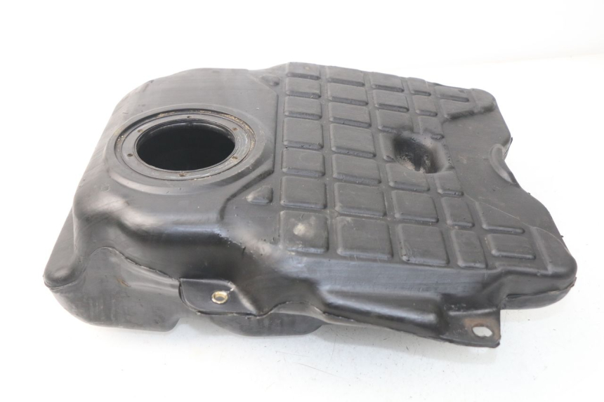 photo de RESERVOIR ESSENCE PEUGEOT SV 50 (1992 - 2004) - Autre angle de vue