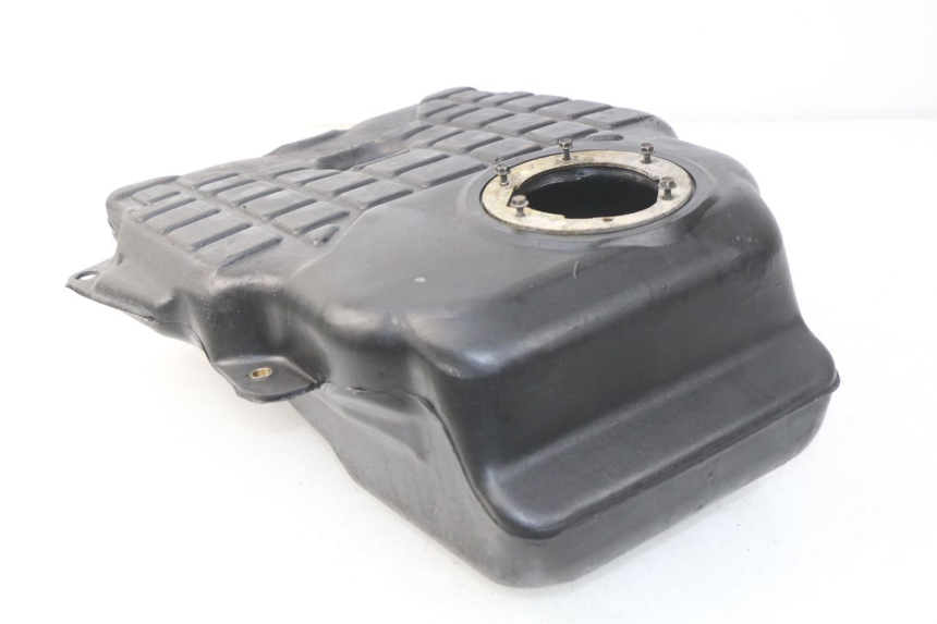 photo de RESERVOIR ESSENCE PEUGEOT SV 80 (1993 - 1997) - Détail de la pièce