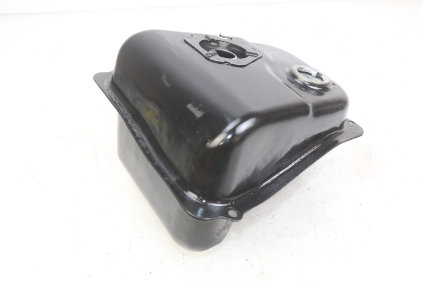 photo de RESERVOIR ESSENCE SYM SYMPHONY 125 (2009 - 2015) - Autre angle de vue