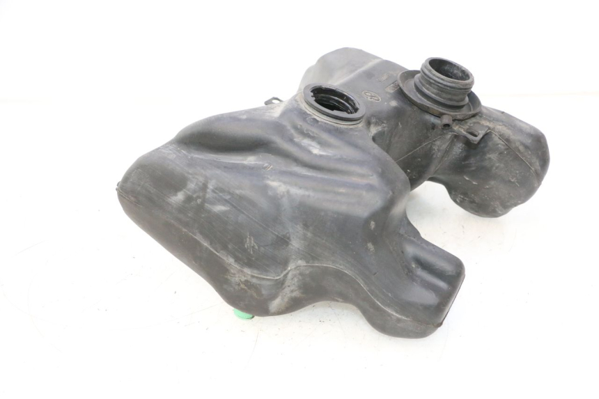 photo de RESERVOIR ESSENCE PEUGEOT TREKKER 50 (1995 - 2004) - Zoom état d’usage