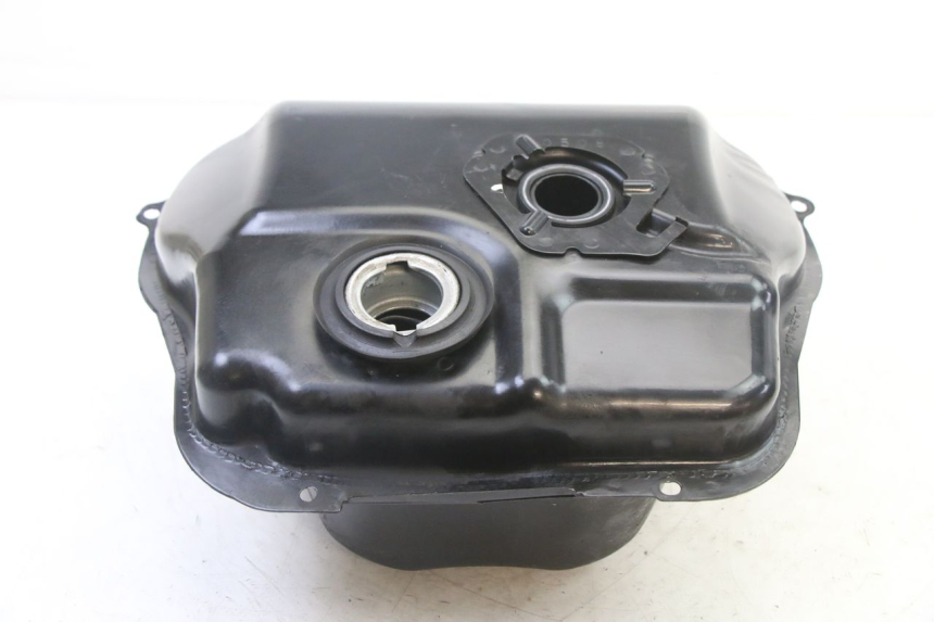 photo de RESERVOIR ESSENCE PEUGEOT TWEET 4T 50 (2014 - 2019) - Détail de la pièce