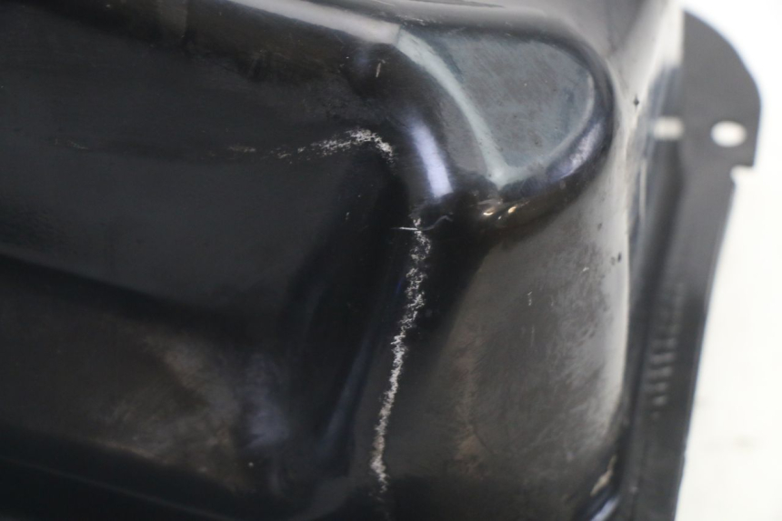 photo de RESERVOIR ESSENCE PEUGEOT TWEET 4T 50 (2014 - 2019) - Marquages et références