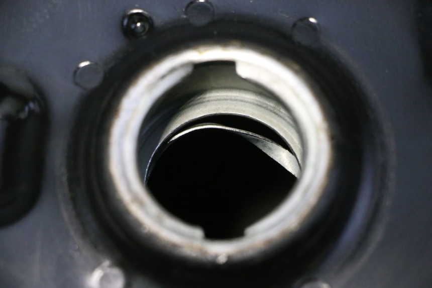 photo de RESERVOIR ESSENCE PEUGEOT TWEET PRO CARGO 50 (2018 - 2022) - Détail de la pièce