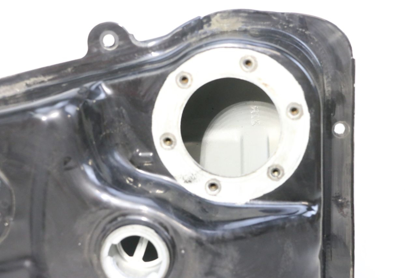 photo de RESERVOIR ESSENCE PEUGEOT TWEET PRO EFI 4T 50 (2021 - 2022) - Marquages et références