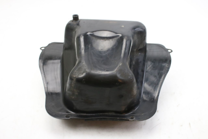 photo de RESERVOIR ESSENCE PEUGEOT TWEET 125 (2010 - 2017) - Points de fixation