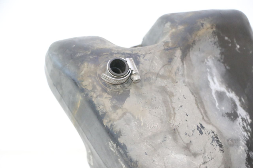 photo de RESERVOIR ESSENCE PIAGGIO VESPA LX 2T 50 (2005 - 2013) - Zoom état d’usage