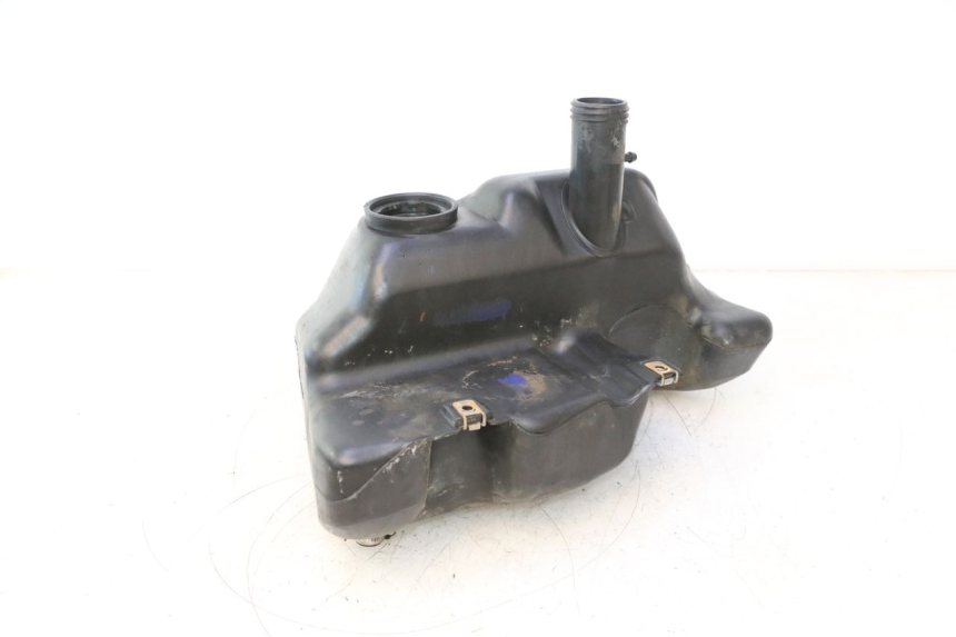 photo de RESERVOIR ESSENCE PIAGGIO VESPA LX 2T 50 (2005 - 2013) - État de surface