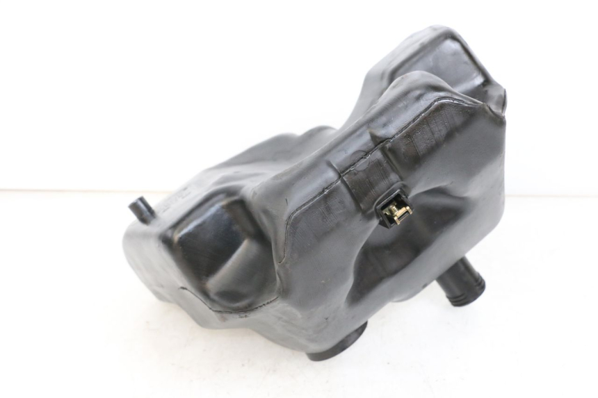 photo de RESERVOIR ESSENCE PIAGGIO VESPA LX 125 (2005 - 2010) - Détail de la pièce