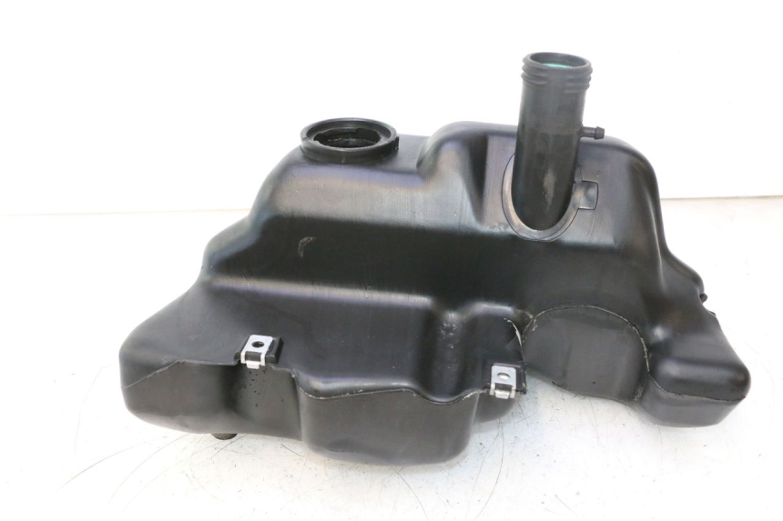 photo de RESERVOIR ESSENCE PIAGGIO VESPA S 2T 50 (2007 - 2014) - Détail de la pièce