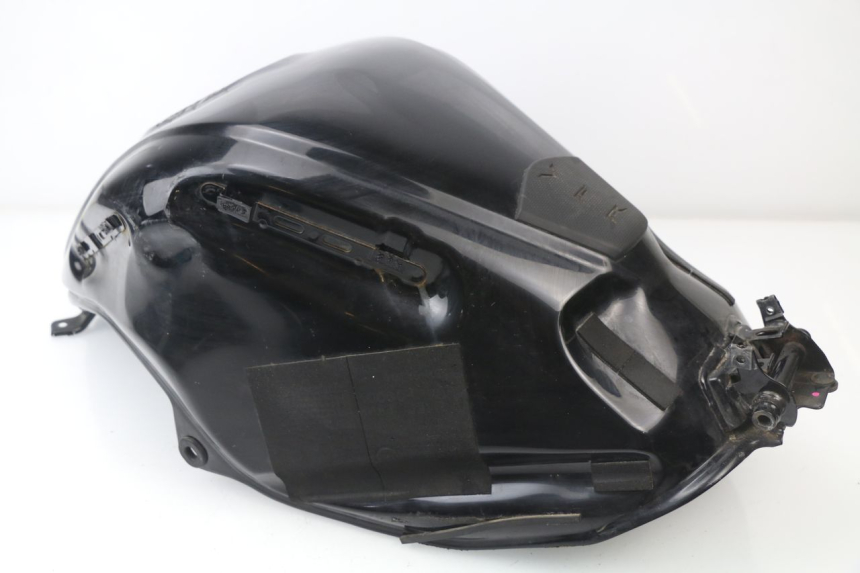 photo de RESERVOIR ESSENCE HONDA VFR F 1200 (2010 - 2015) - Détail de la pièce