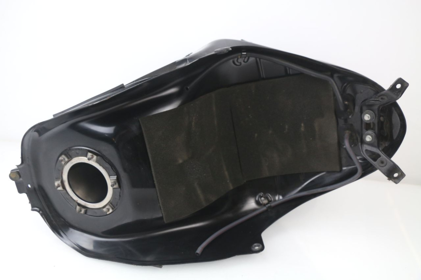 photo de RESERVOIR ESSENCE HONDA VFR F 1200 (2010 - 2015) - Marquages et références