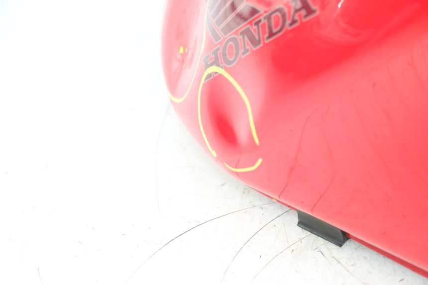 photo de RESERVOIR ESSENCE HONDA VFR FI RC46 800 (1998 - 2001) - Aperçu profil