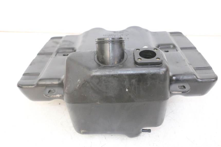 photo de RESERVOIR ESSENCE PEUGEOT VIVACITY NEW 2T 50 (2008 - 2017) - Vue d’ensemble