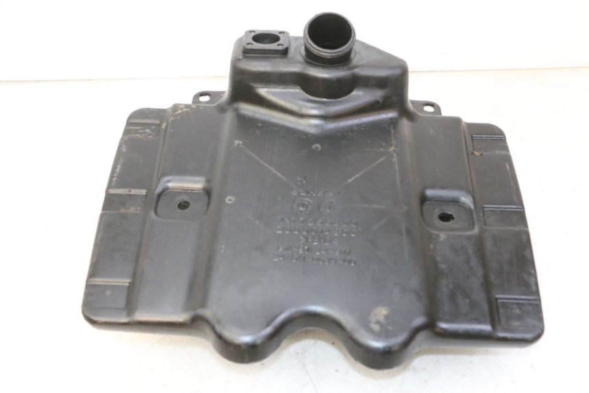 photo de RESERVOIR ESSENCE PEUGEOT VIVACITY NEW 2T 50 (2008 - 2017) - Vue principale