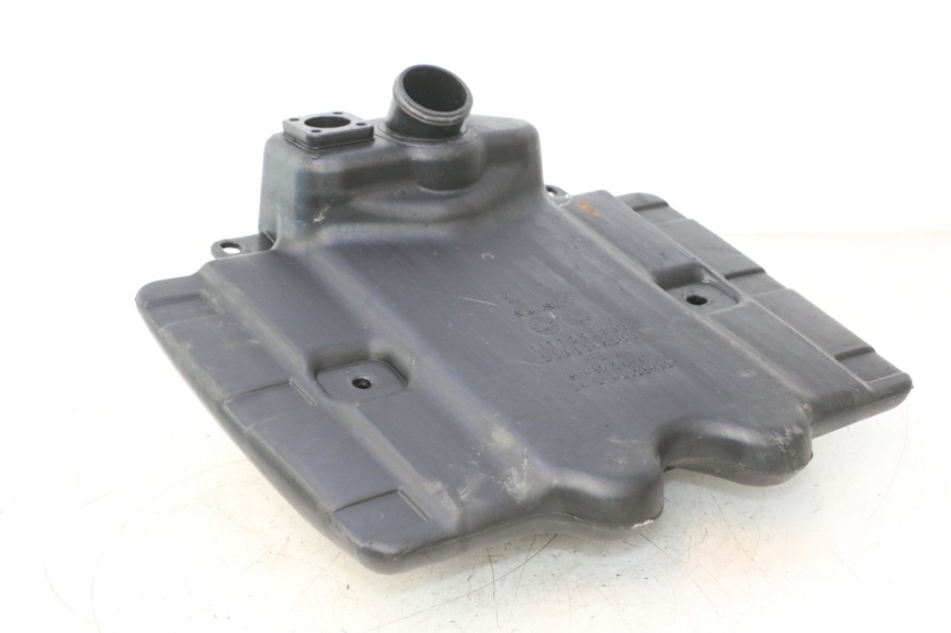 photo de RESERVOIR ESSENCE PEUGEOT VIVACITY NEW 2T 50 (2008 - 2017) - Points de fixation