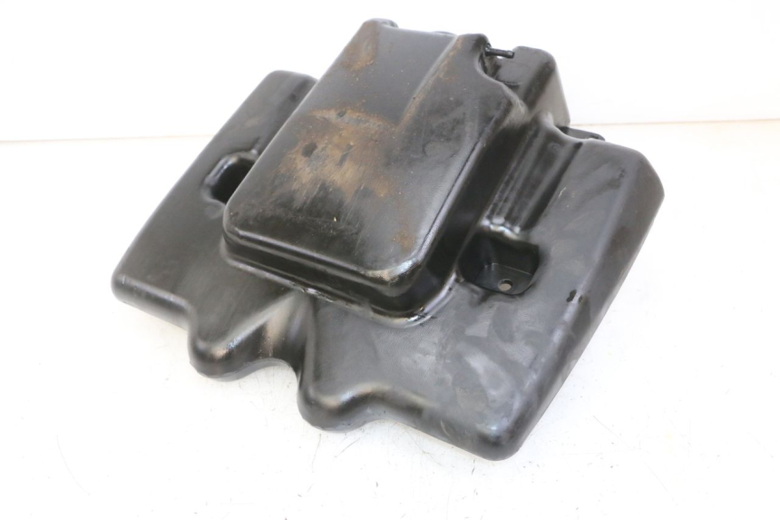 photo de RESERVOIR ESSENCE PEUGEOT VIVACITY NEW 4T 50 (2008 - 2017) - Gros plan technique