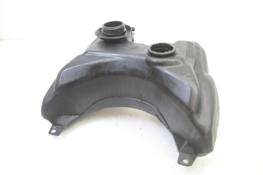 photo de RESERVOIR ESSENCE PEUGEOT VIVACITY 50 (2004 - 2009) - Zoom état d’usage