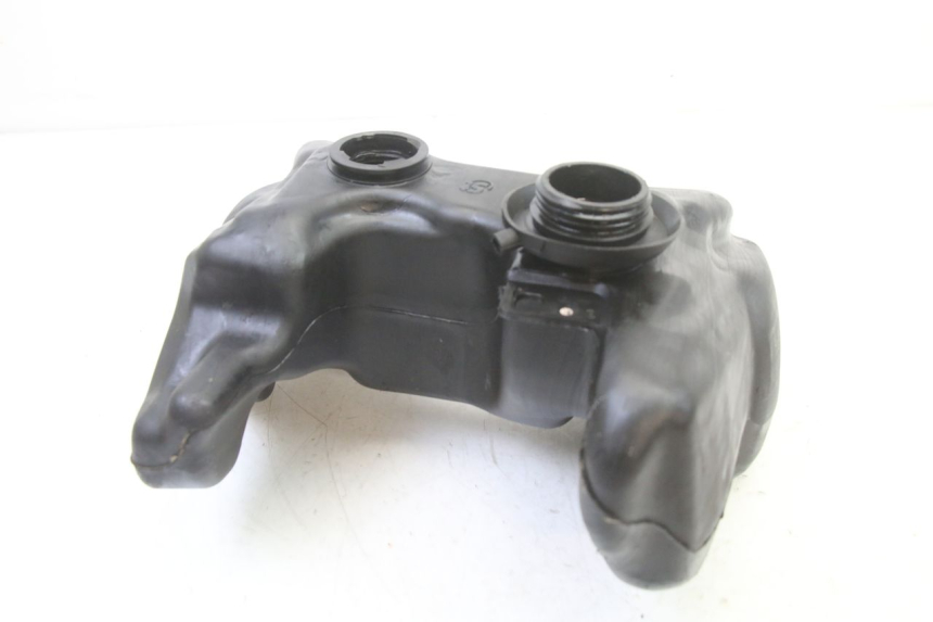 photo de RESERVOIR ESSENCE PEUGEOT VIVACITY 50 (2004 - 2009) - Autre angle de vue