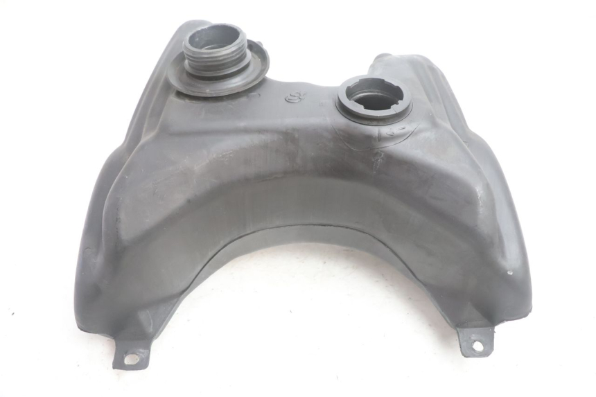 photo de RESERVOIR ESSENCE PEUGEOT VIVACITY 100 (1999 - 2008) - Détail de la pièce