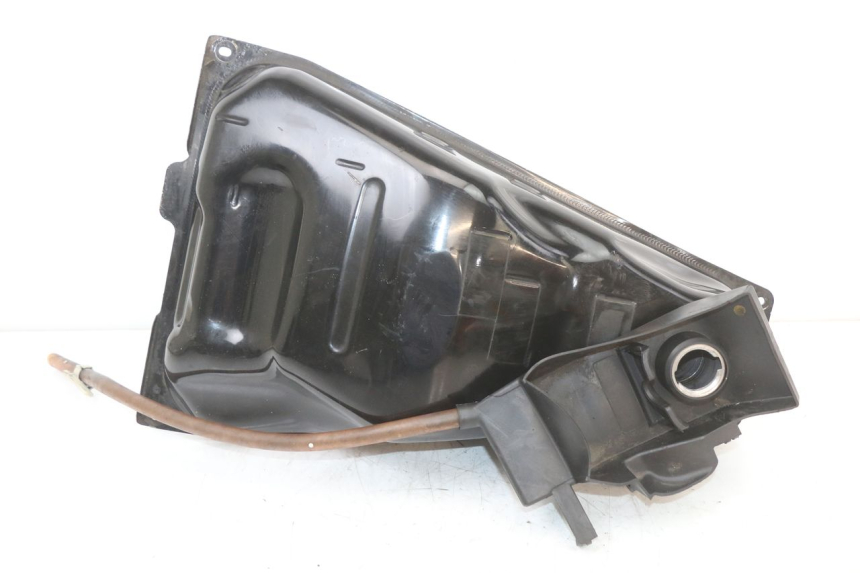 photo de RESERVOIR ESSENCE YAMAHA XMAX X-MAX ABS 125 (2017 - 2020) - Détail de la pièce