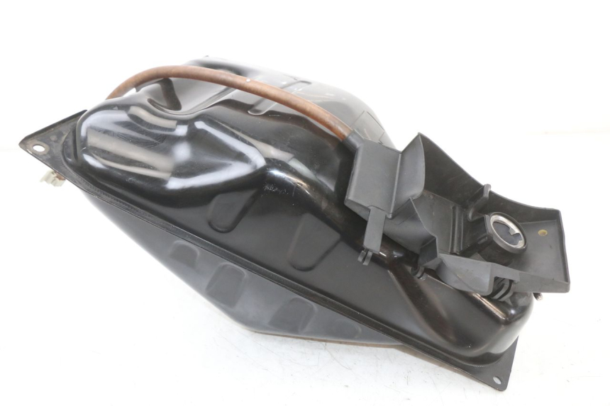 photo de RESERVOIR ESSENCE YAMAHA XMAX X-MAX ABS 125 (2017 - 2020) - Zoom état d’usage