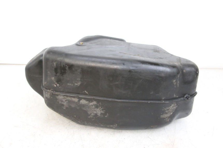 photo de RESERVOIR ESSENCE PIAGGIO X10 125 (2012 - 2017) - Zoom état d’usage