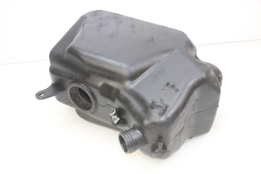 photo de RESERVOIR ESSENCE PIAGGIO X9 EVOLUTION 250 (2003 - 2007) - Zoom état d’usage