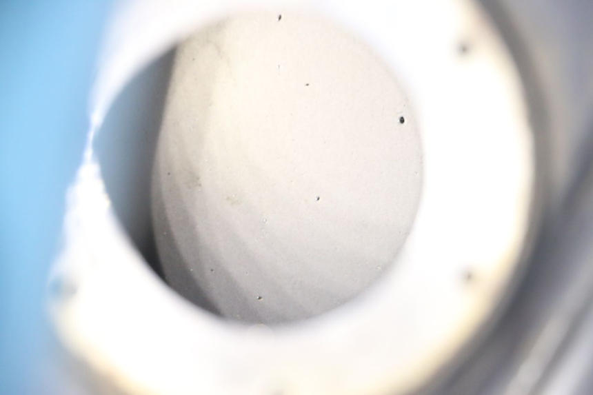 photo de RESERVOIR ESSENCE KYMCO XCITING 250 (2006 - 2009) - Gros plan technique