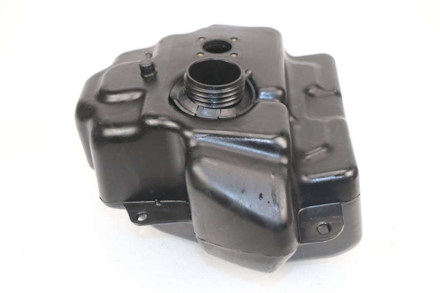 photo de RESERVOIR ESSENCE RAZZO XENON 4T 50 (2008 - 2012) - Autre angle de vue