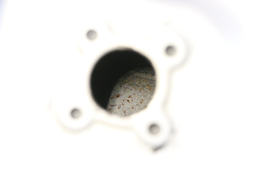 photo de RESERVOIR ESSENCE YAMAHA XJR 1300 (1998 - 2002) - Gros plan technique
