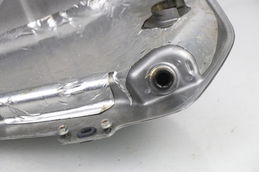 photo de RESERVOIR ESSENCE HONDA XLV VARADERO 125 (2000 - 2006) - Autre angle de vue